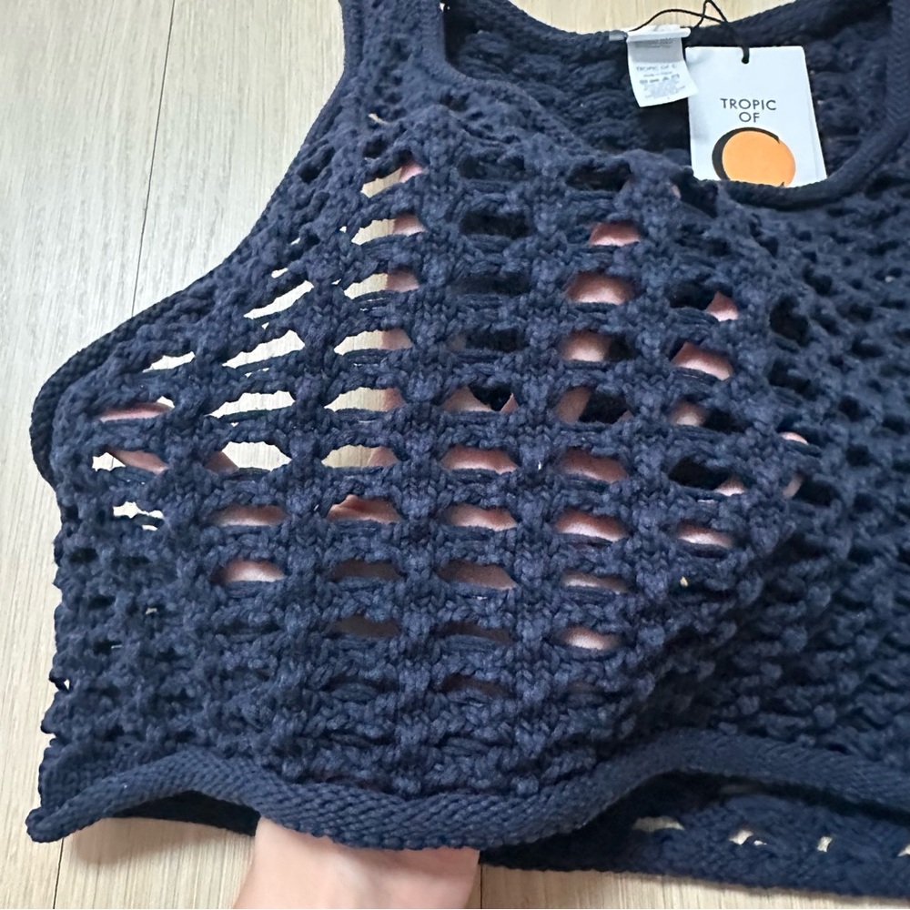 TROPIC OF C - SUNDEW TANK IN ADMIRAL - SIZE LARGE - Picture 4 of 6